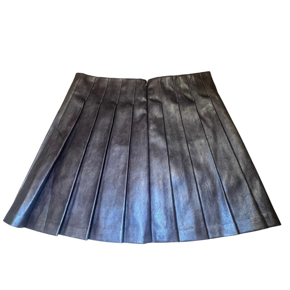 VICI Brown Faux Leather Pleated Mini Skirt Women’s Medium Preppy Chic - Picture 7 of 7